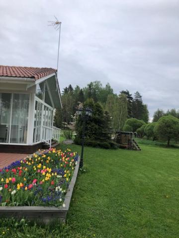 Wonderful cottage by the lake - Housity