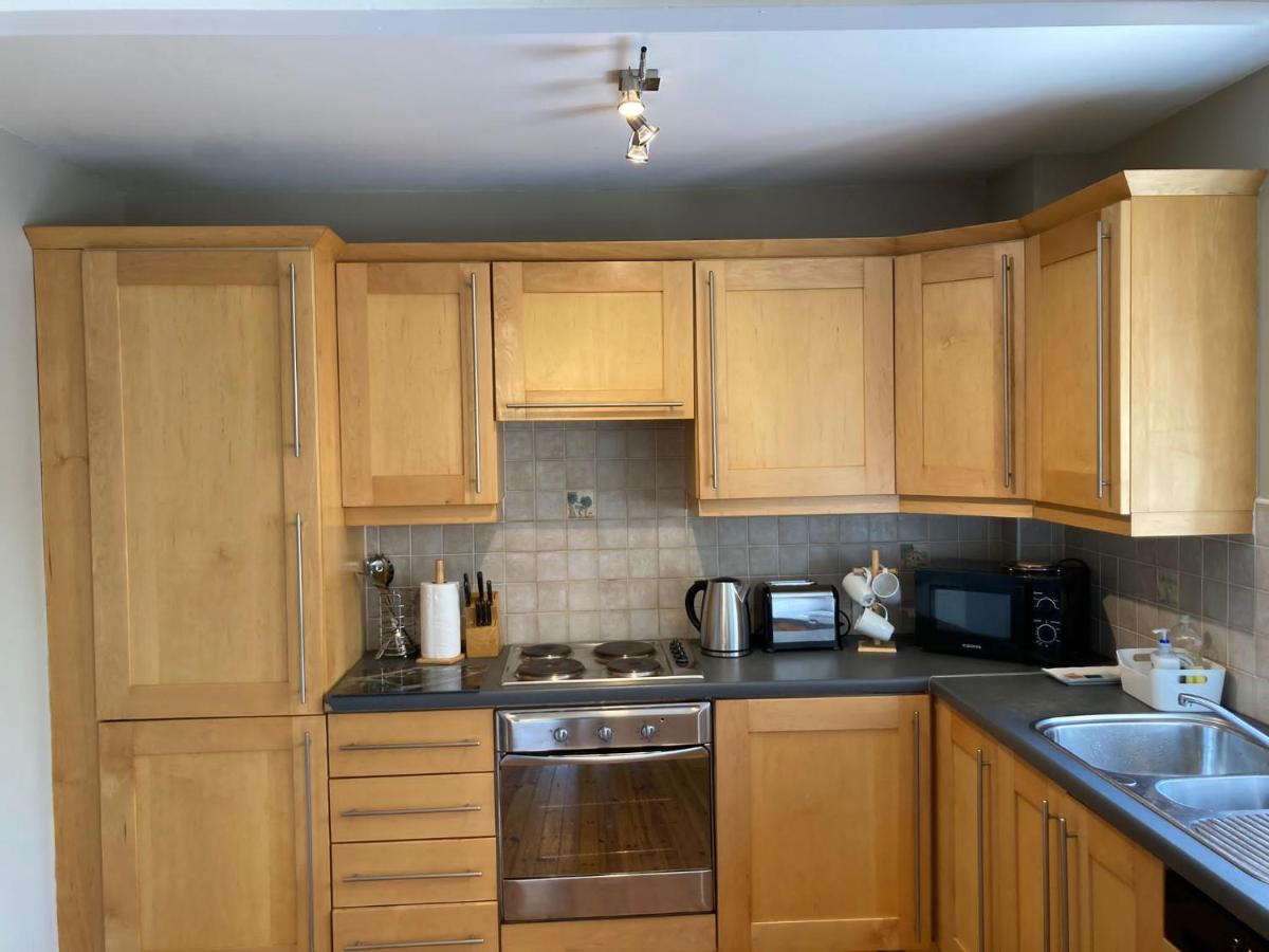 Beautiful & Quiet Countryside Setting in Kinsale - Housity