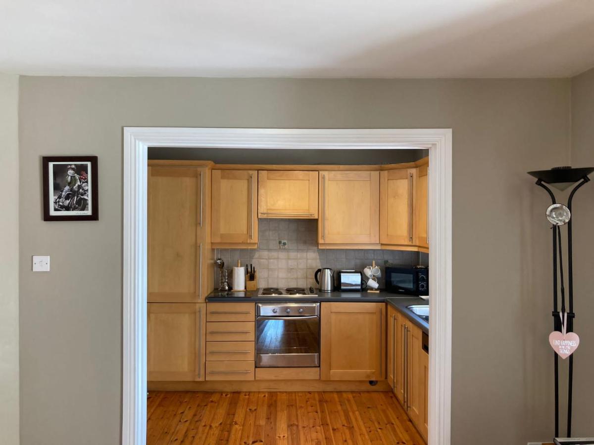 Beautiful & Quiet Countryside Setting in Kinsale - Housity