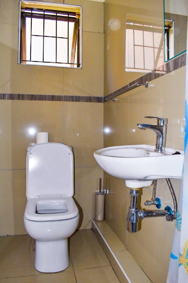 Gabade Guest House - Housity