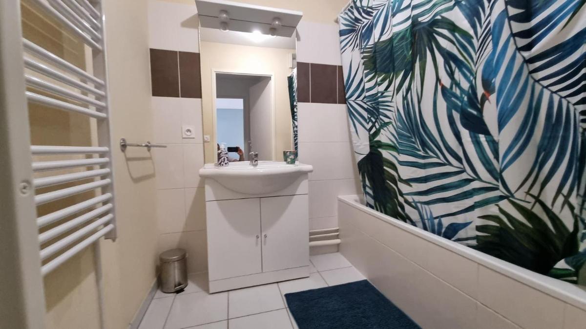 Beau T2 bien équipé au calme! ! - Housity
