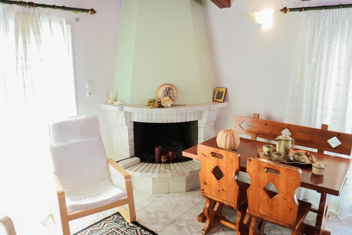 Whimsical loft Preveza - Housity