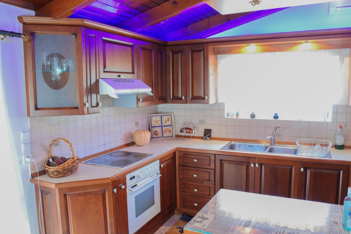 Whimsical loft Preveza - Housity