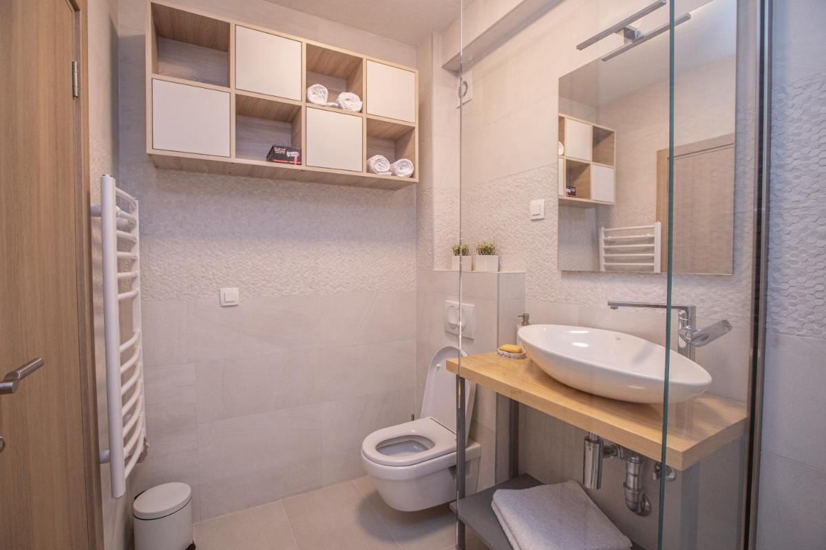 Rest Apartments - Housity