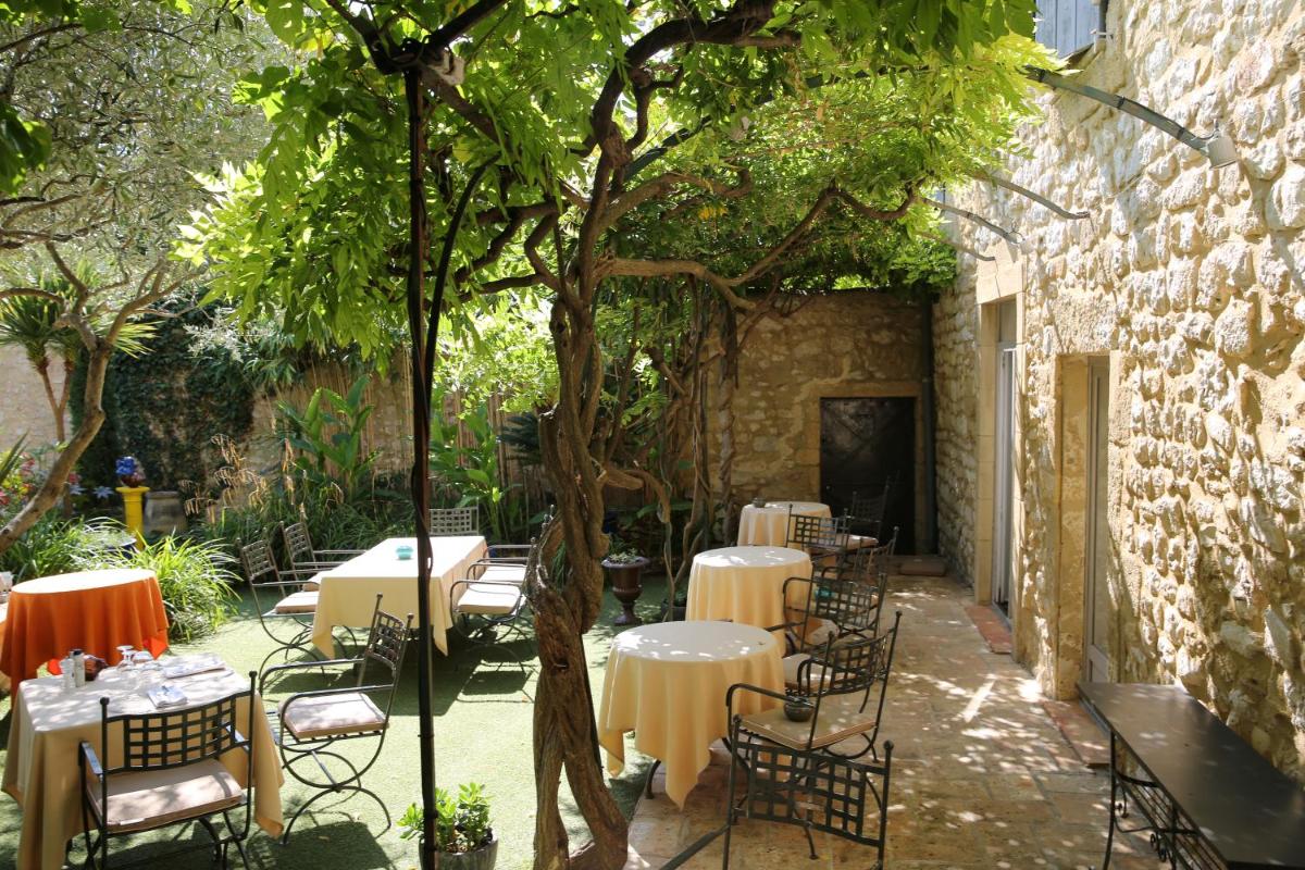 Restaurant ou autre lieu de restauration dans l'établissement Le Castellas Hotel & SPA - TERITORIA