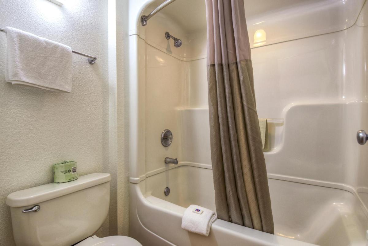 Motel 6-San Dimas, CA - Los Angeles - Housity