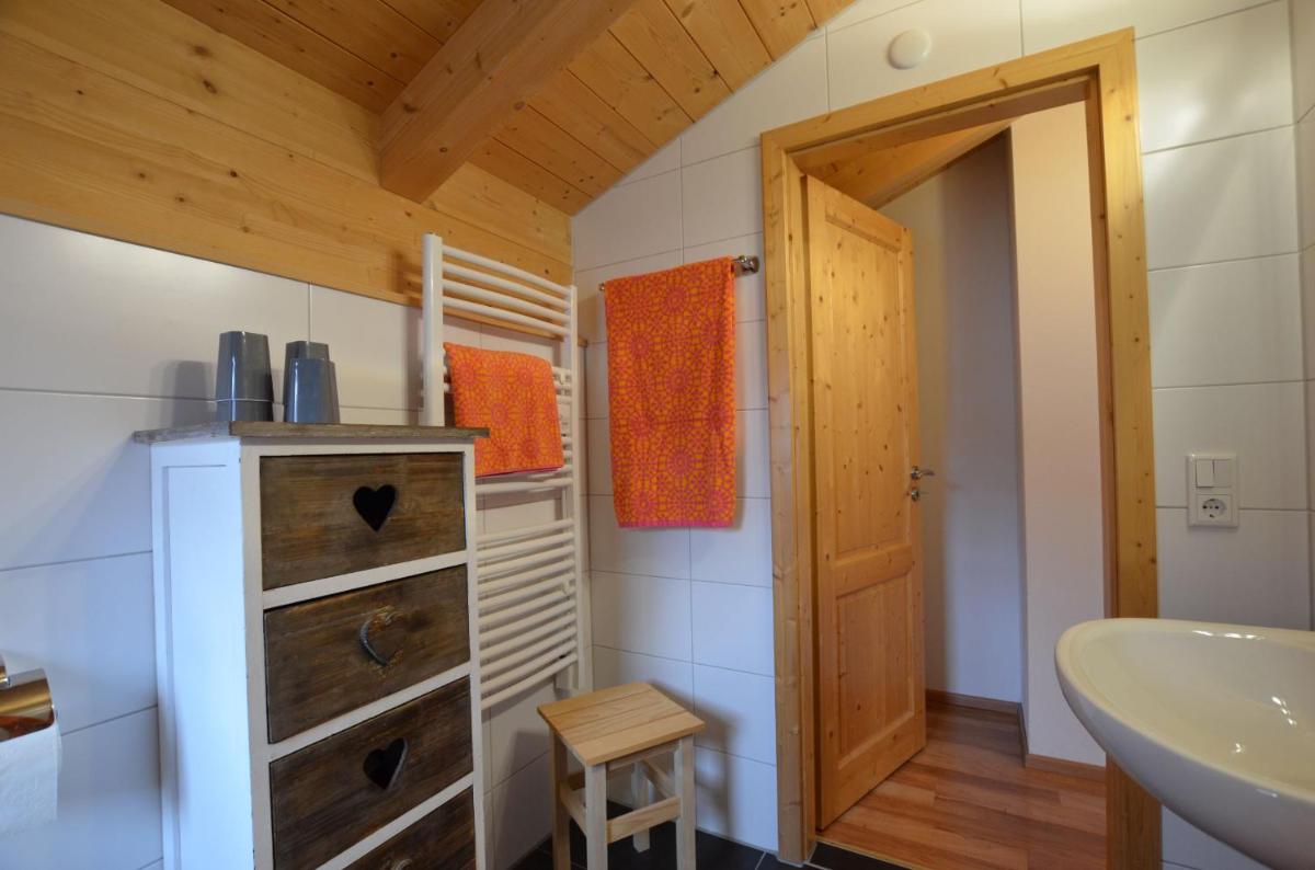 Feriendorf Via Claudia Haus 64 Berg- und Seetraum - Housity