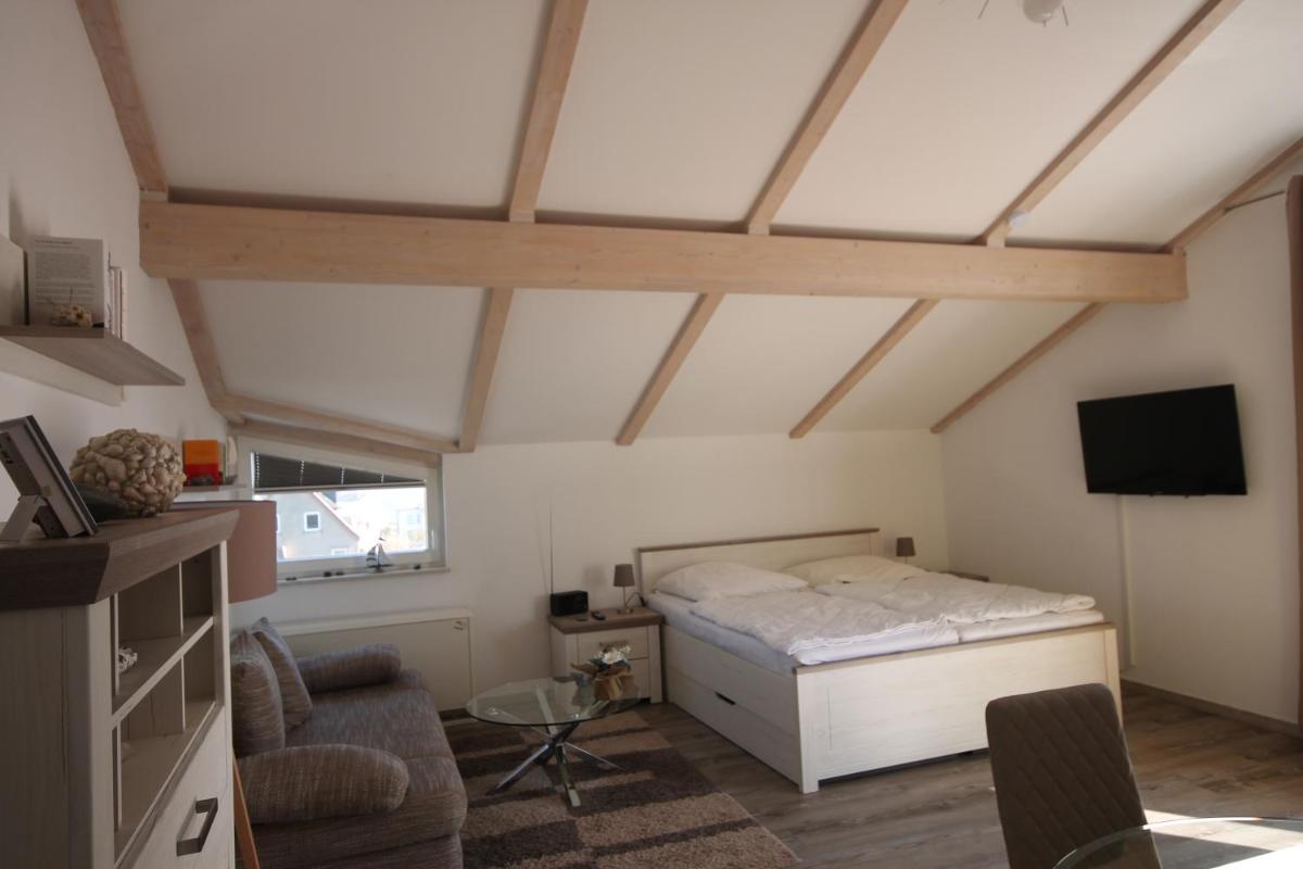 Villa Monika - Housity