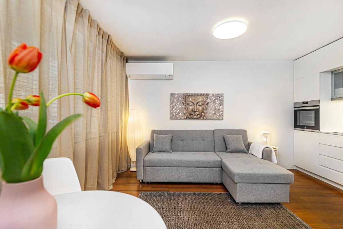 Suitetrails - Bombarda Apartments II by Innkeeper