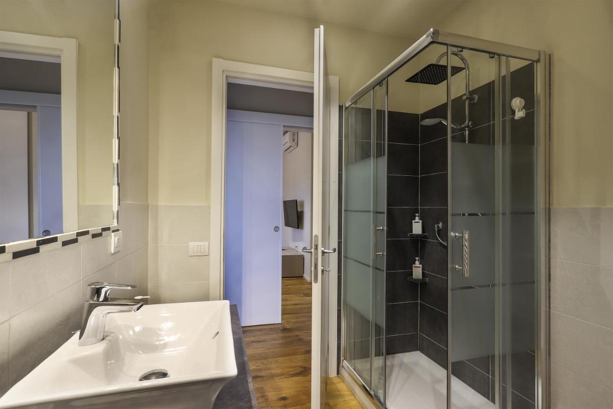 Dalla Giulia - A/C, Wi-Fi, Private Parking - Sweet Dreams in Florence - Housity