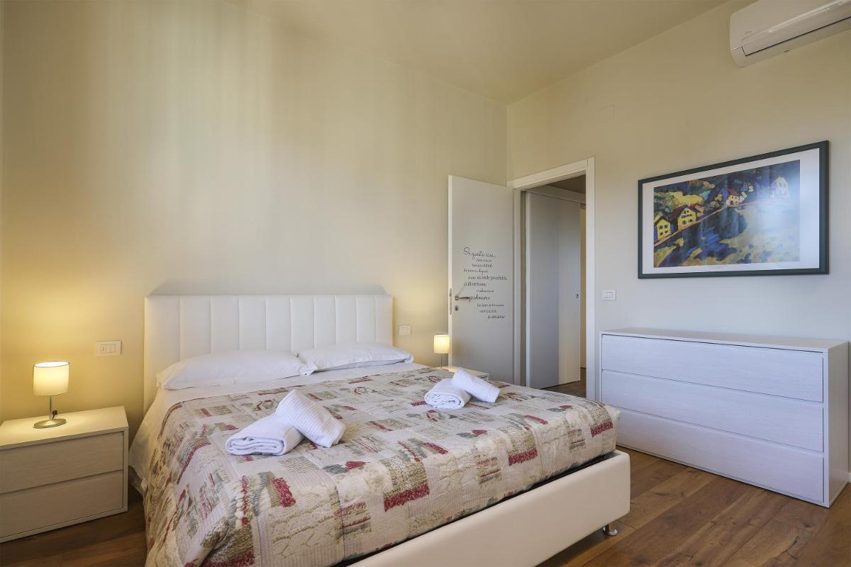 Dalla Giulia - A/C, Wi-Fi, Private Parking - Sweet Dreams in Florence - Housity