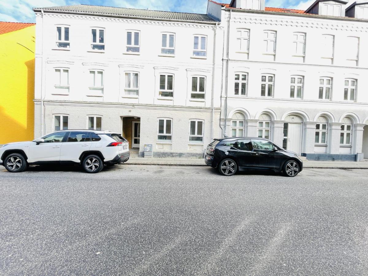 aday - Central Studio Apartment - Housity