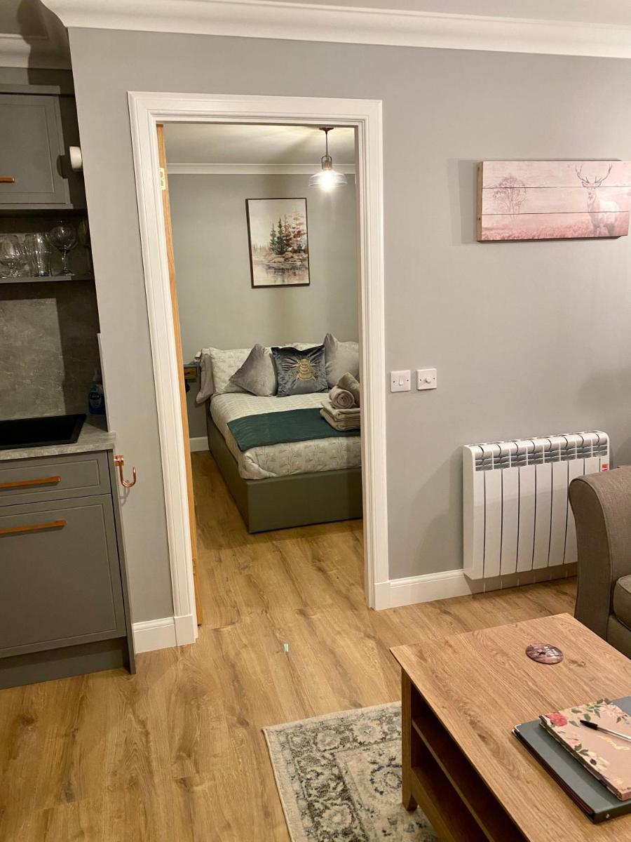 Antler Cabin At Woodlea Spean Bridge - Housity