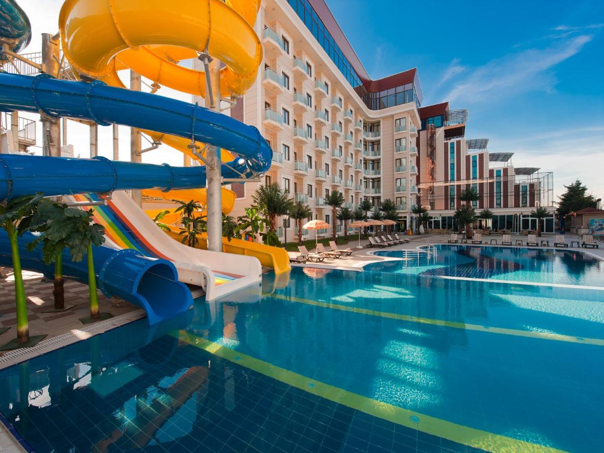 Elegance Resort Hotel & SPA Wellness-Aqua - Housity