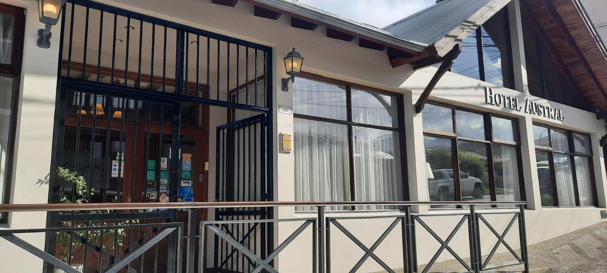 Hotel Austral Ushuaia - Housity
