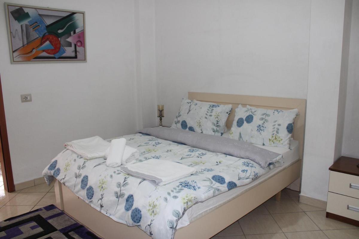 Bledi's Cozy Apartment in New Blvd - Housity