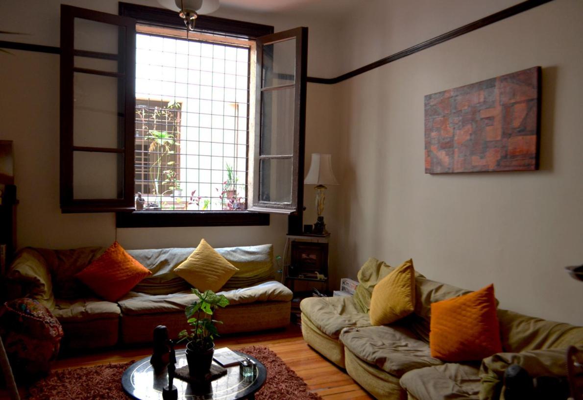 Bonita habitación en departamento compartido a dos calles del Zócalo CDMX - Housity