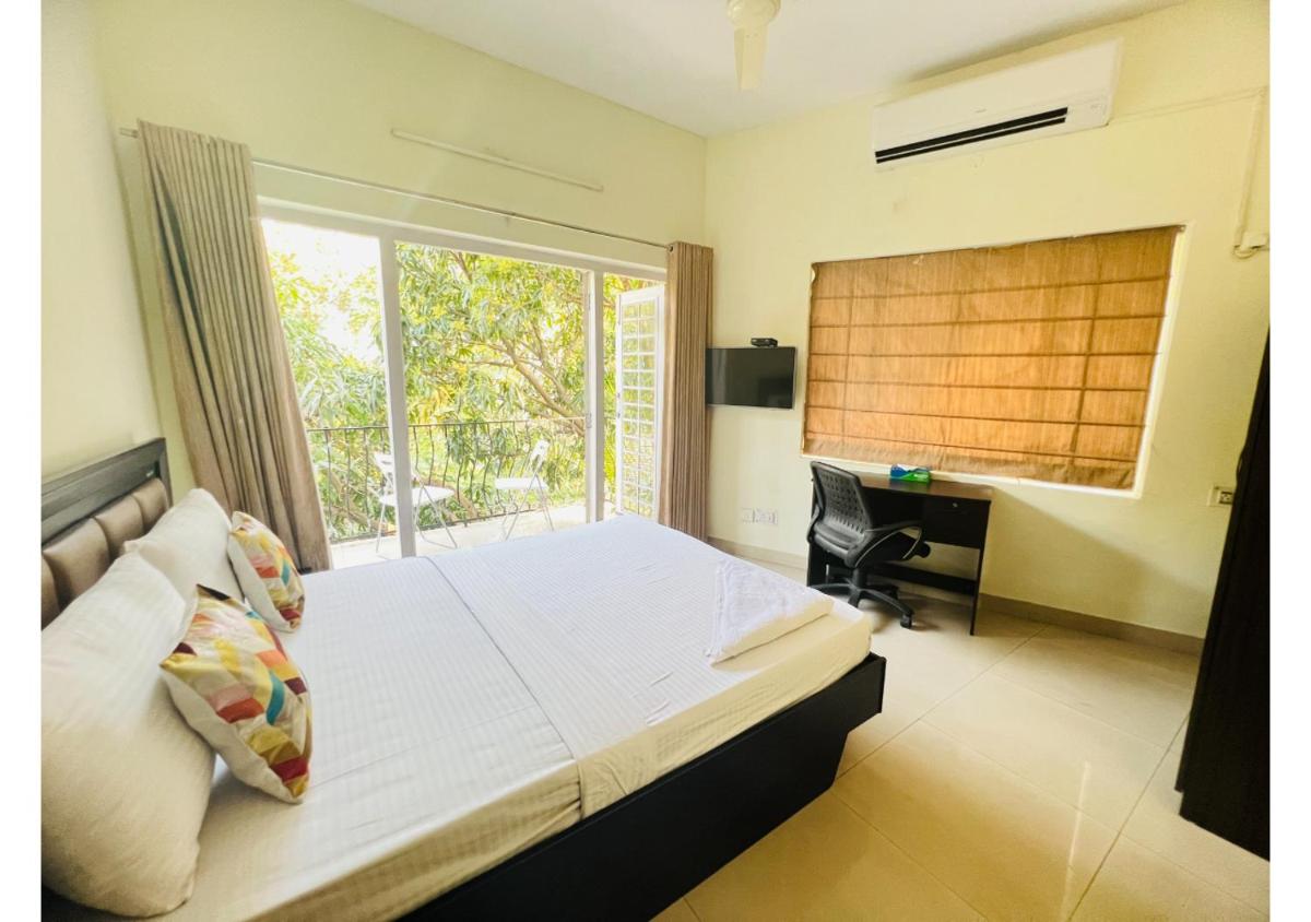 BluO 1BHK Salt Lake - Kitchen, Balcony, Parking ,Terrace - Housity