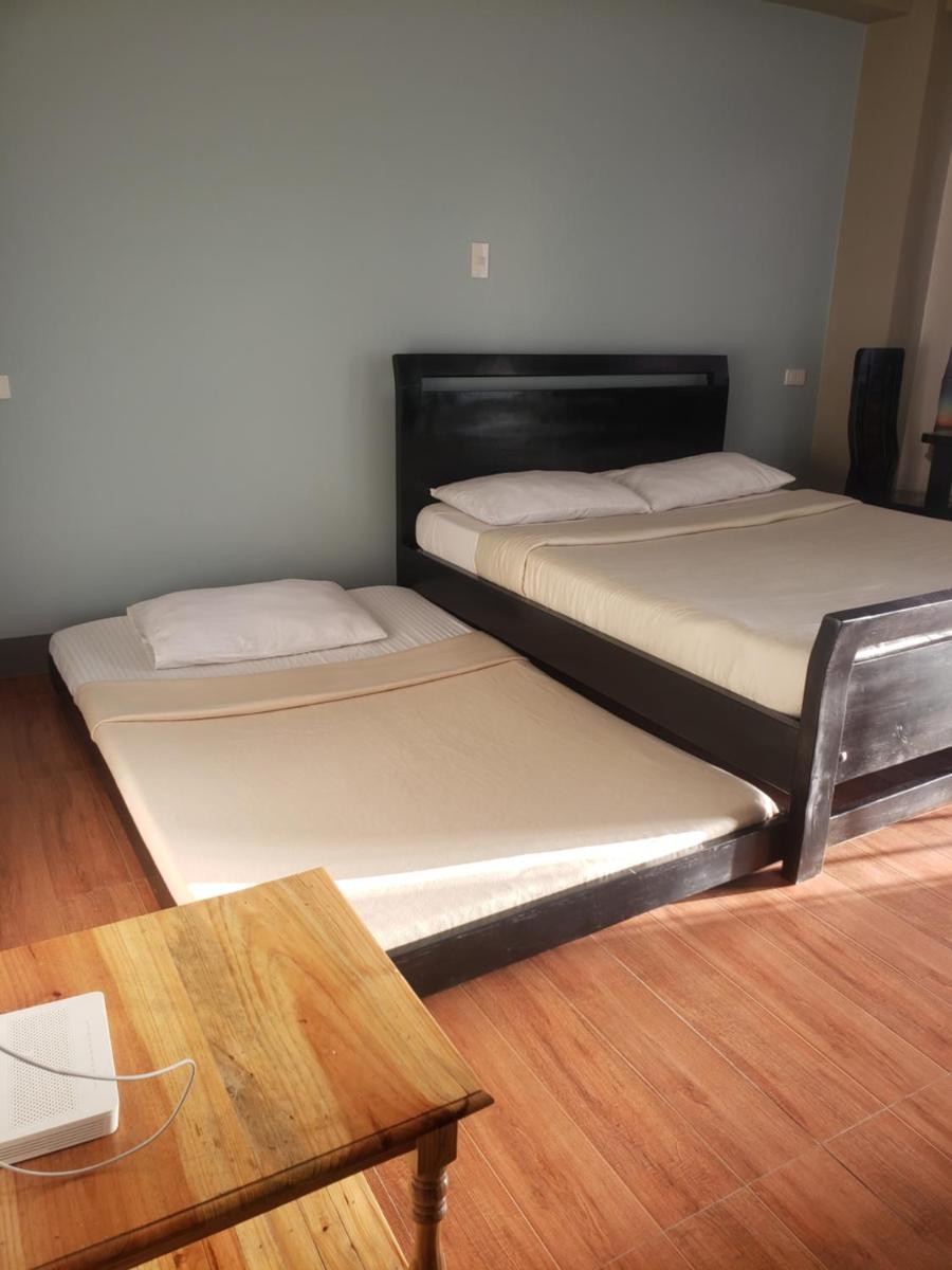Suitetrails - BAGUIO Betty's Room Rental Couple/ Family Studio