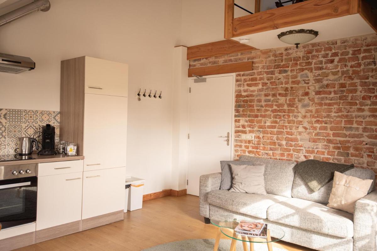 Jeanneke Bosch - Housity
