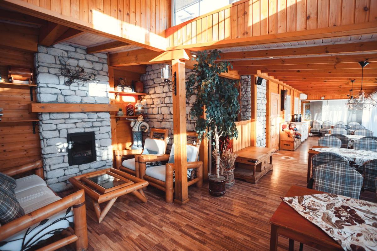 Tsarskoe Podvoriye - Imperial Village Hotel comlex - Housity