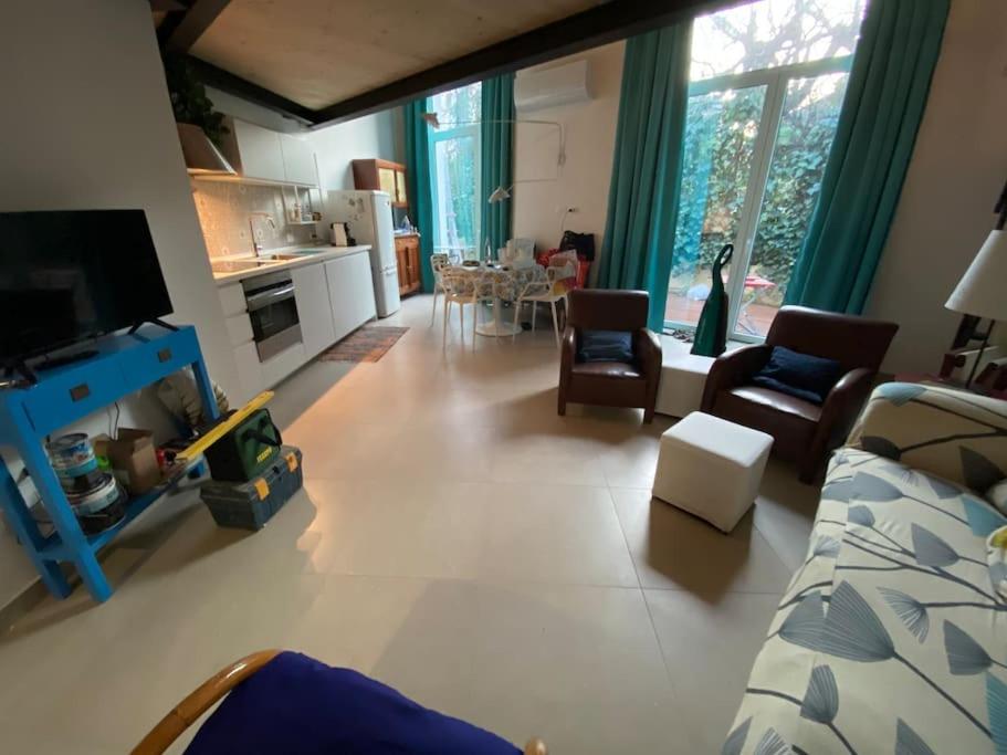 Suitetrails - Open space city center con terrazzo e due bagni