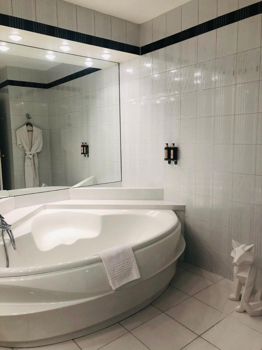 Hotel Restaurant Chavant - Housity