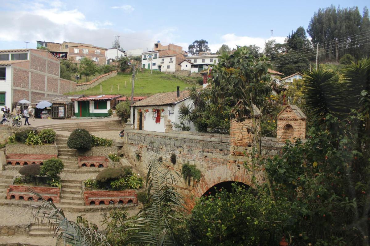 Hotel Calicanto Real Cafe Museo - Housity