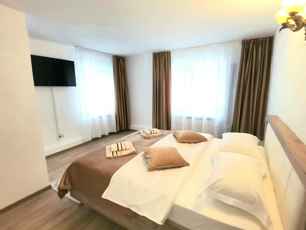 Casa EMY Busteni - Housity