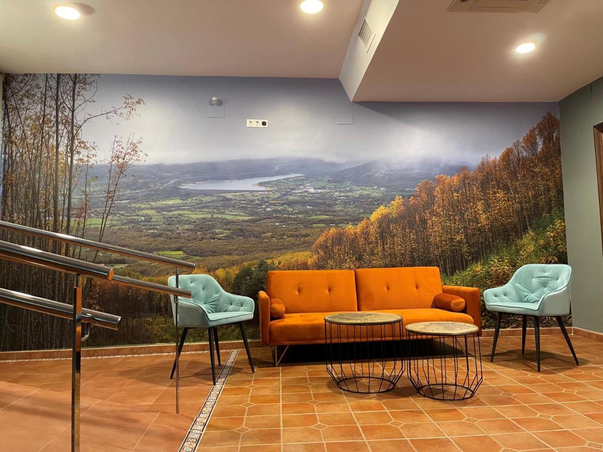 Hostal EL GRIEL NO DISPONEMOS DE RECEPCIÓN FÍSICA - Housity