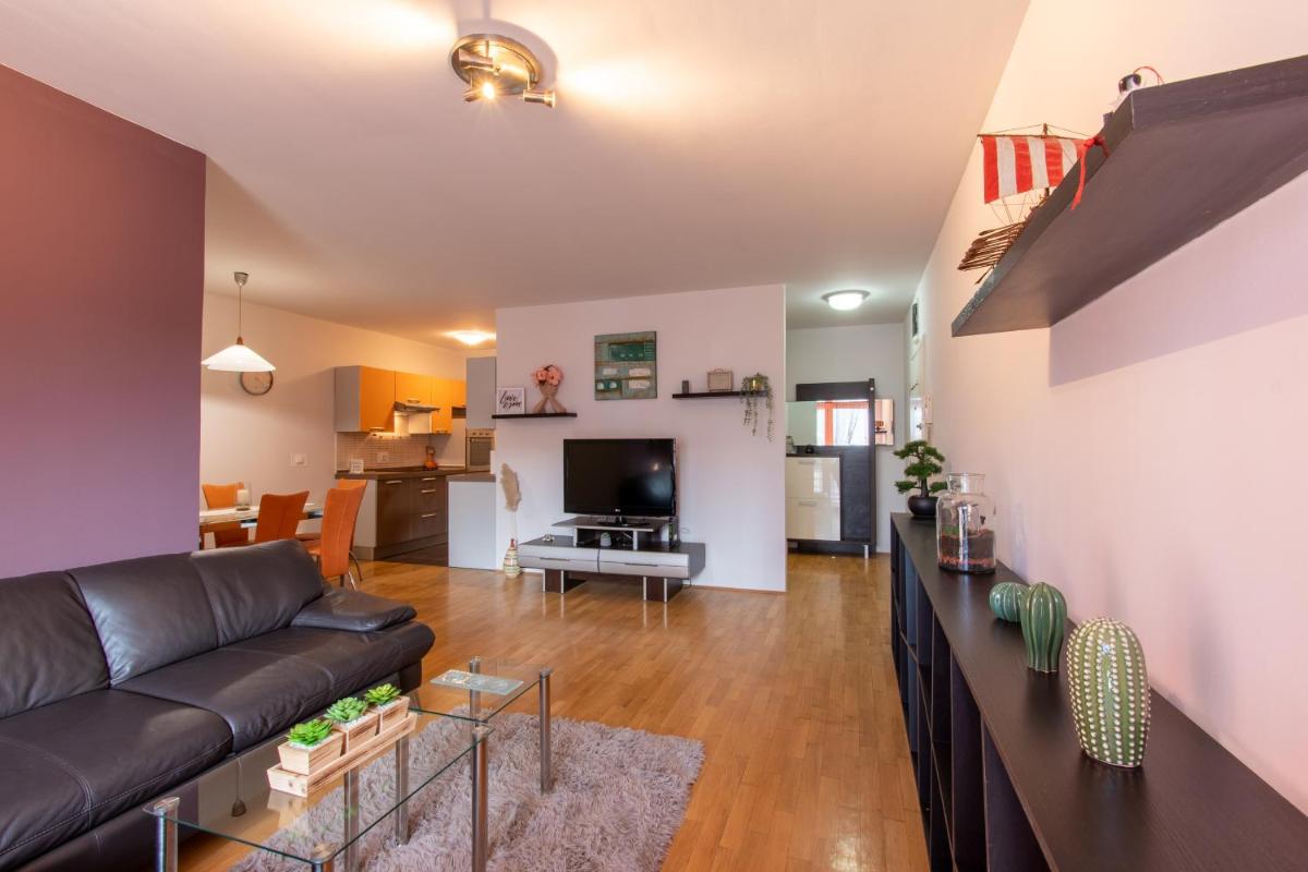 Suitetrails - Flexible SelfCheckIns 31 - Zagreb - Garage - Loggia - New