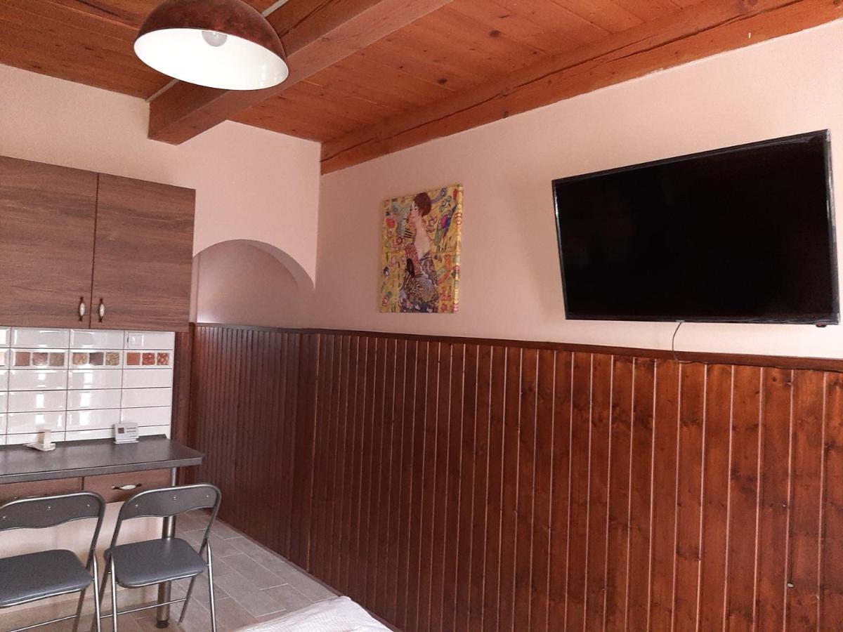 Suitetrails - Egniss Apartman