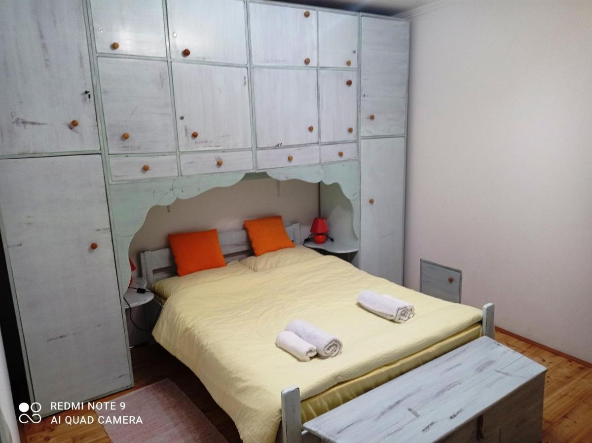 Room & Apartment Saint John - Housity