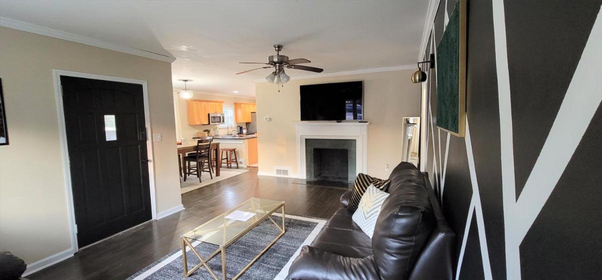 3 Bedroom SW Atlanta home away from home! - Housity