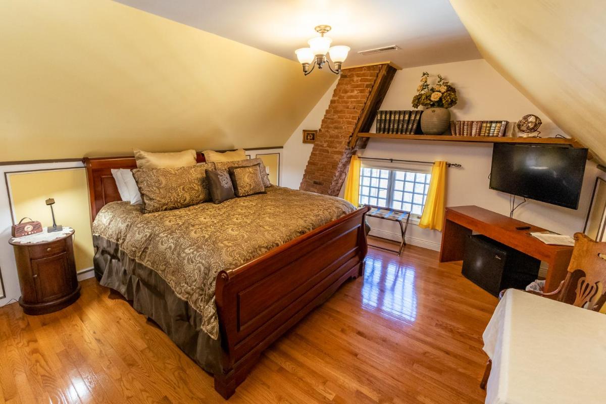 1899 Inn - Housity
