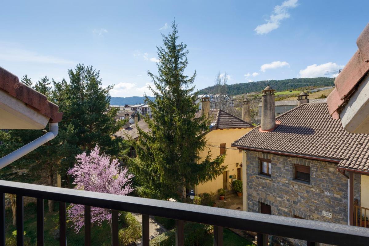 CASA CON JARDIN EN HECHO - Housity