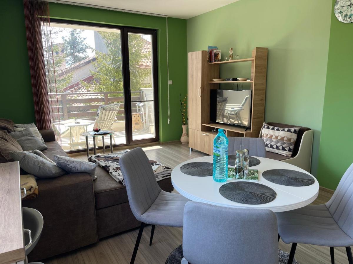 Nikol Deluxe - Housity