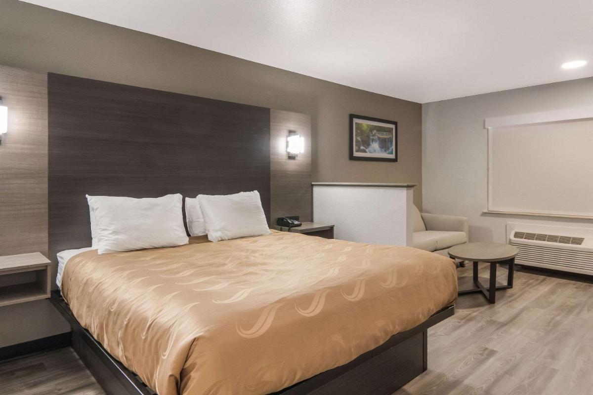Quality Inn & Suites Fort Worth - Fossil Creek - Housity