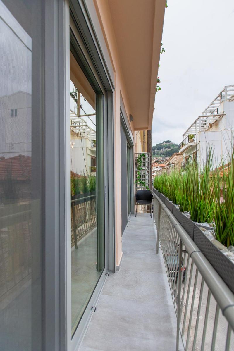 Suitetrails - Lepanto Luxury Apartments FF