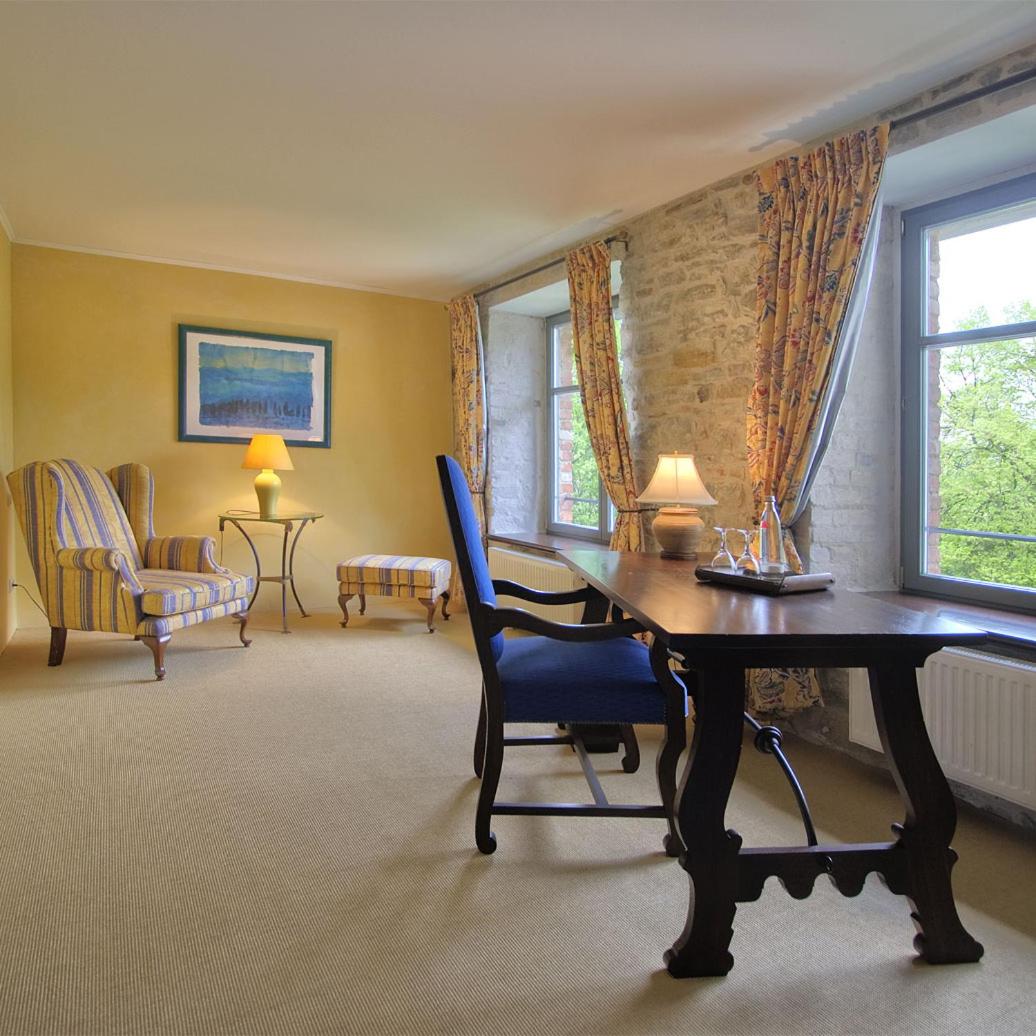 Hotel Burg Wanzleben - Housity