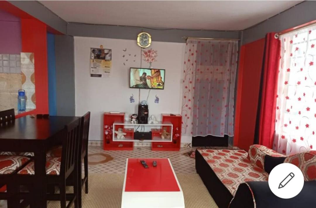 Megs Place - Red - Embu Town - Housity