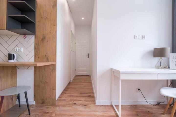 Seredyńskiego Gdańsk Studio Apartment - Hizvo