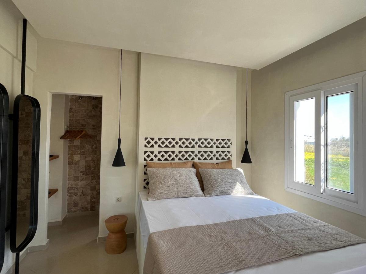Naxian Touch - Housity