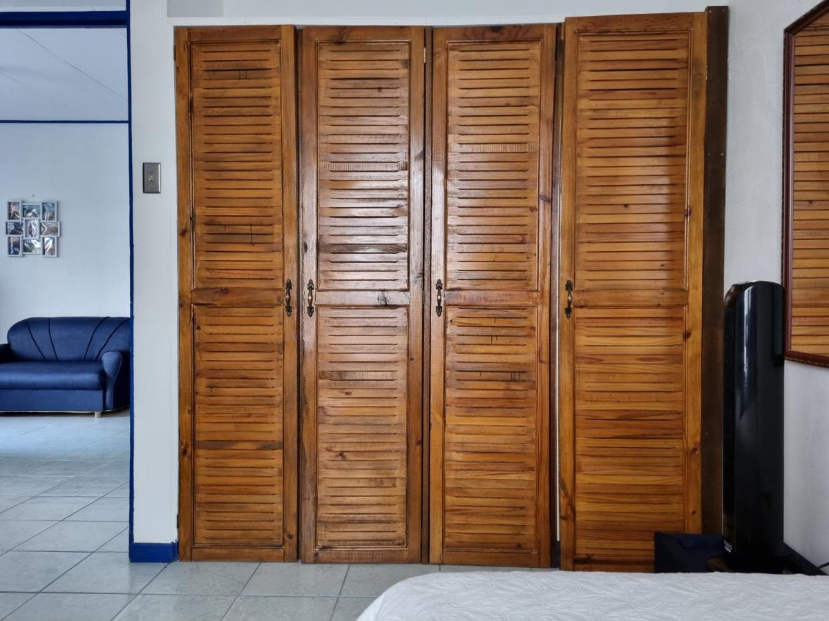 Suitetrails - Entire Homy apartment for you, 5 min SJO Airport