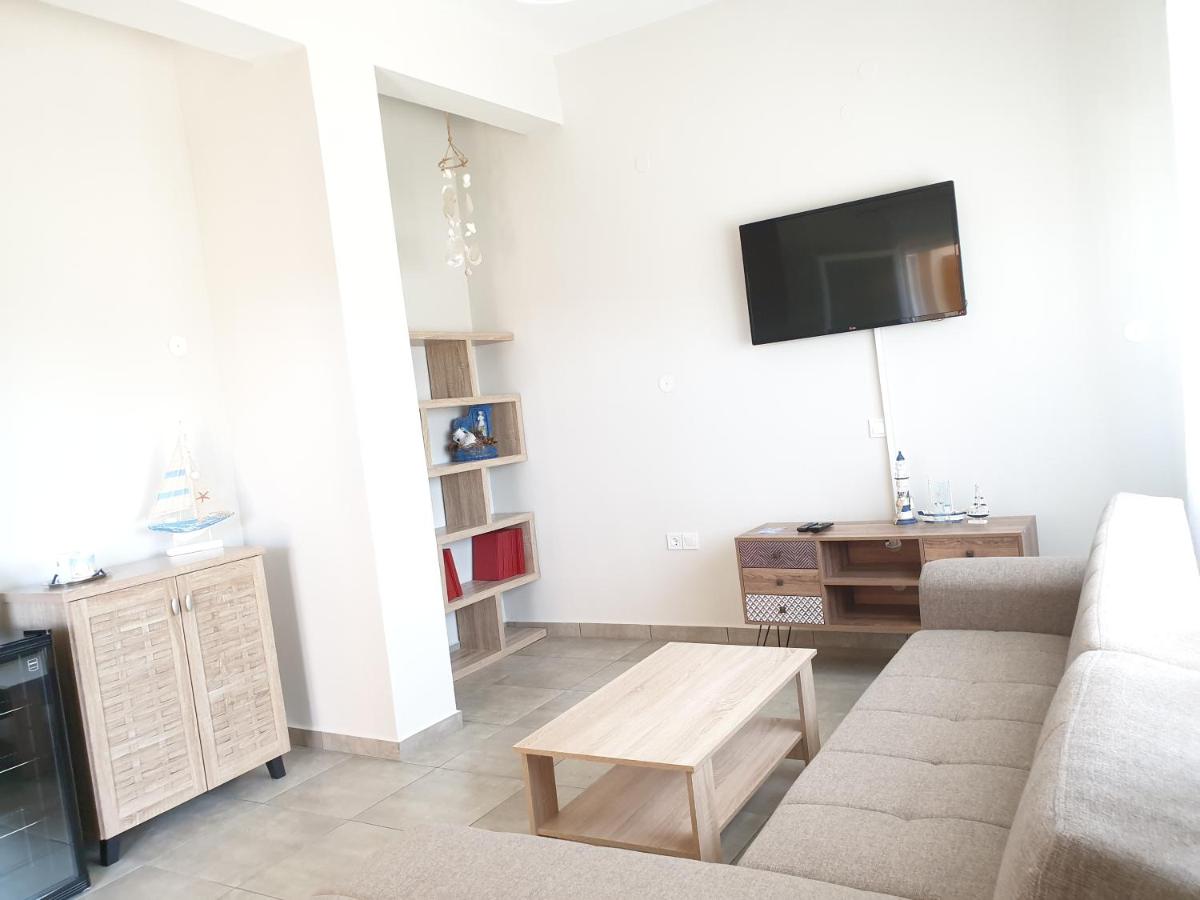 Petrino Studios - Housity