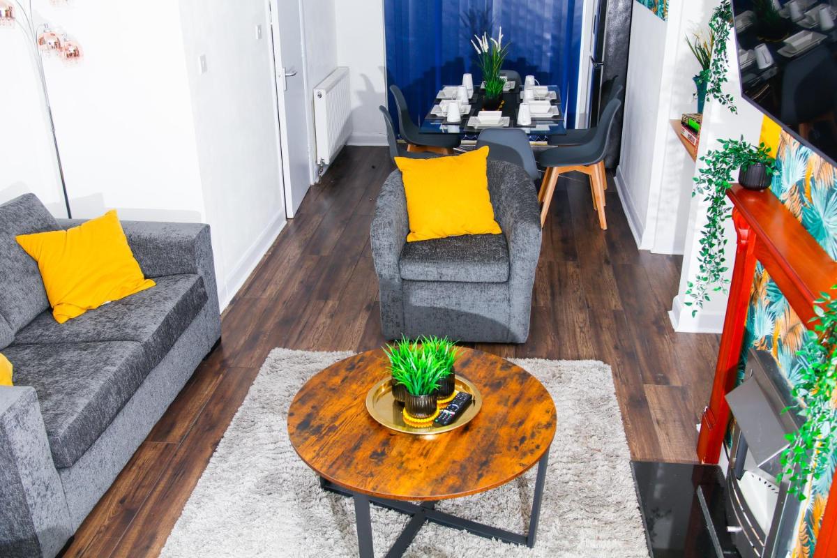zDNU - 3 Bed house Kingstanding Birmingham from 360 Midlands - Housity