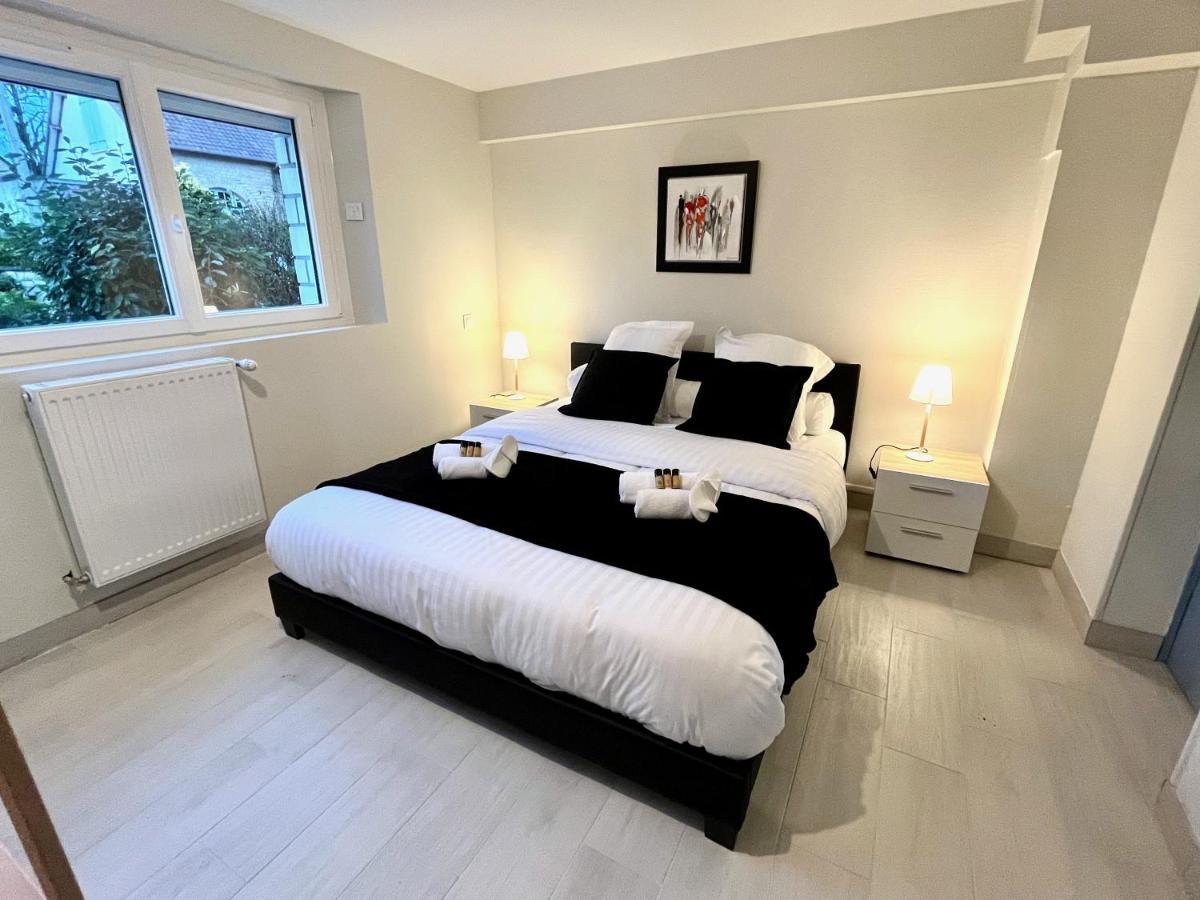 Subra YourHostHelper - Housity