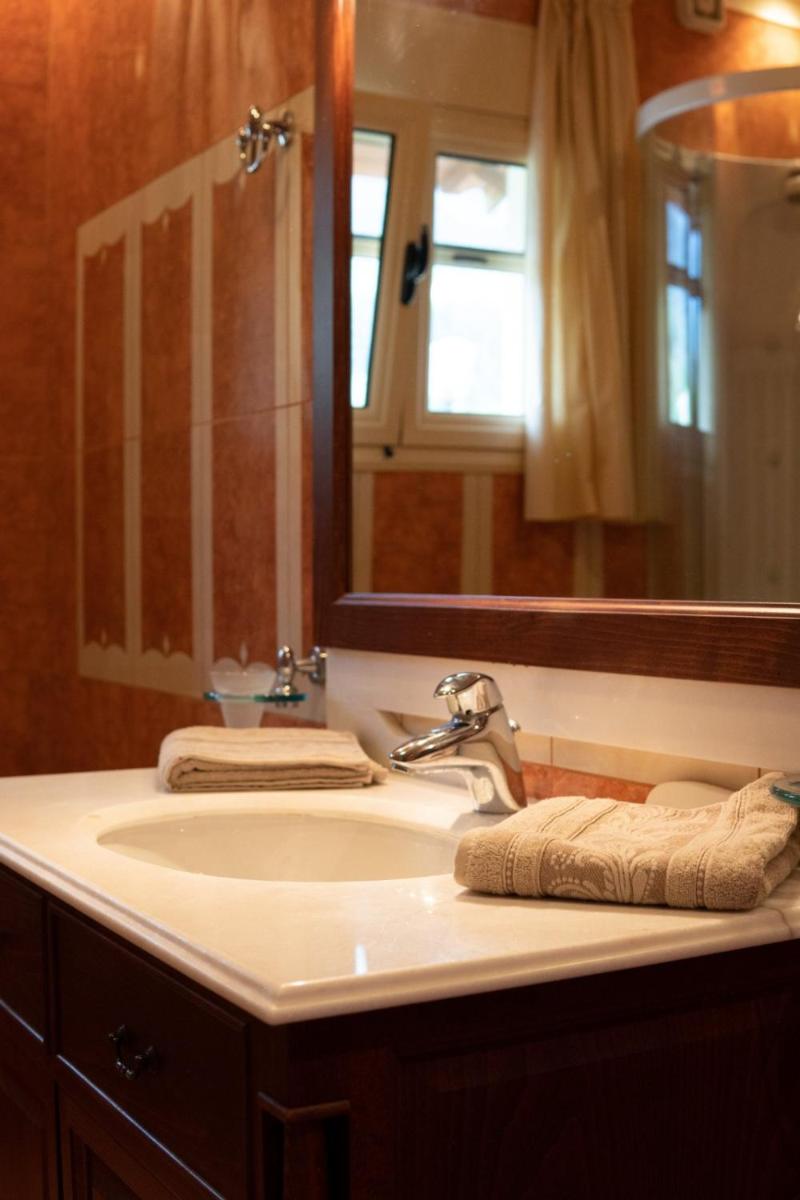 Laki Villa with pool and jacuzzi - Housity
