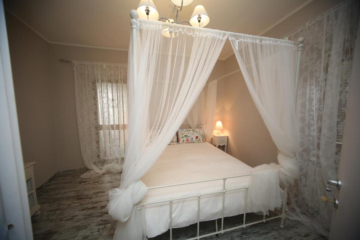 sacrobosco apartment Castagno - Housity