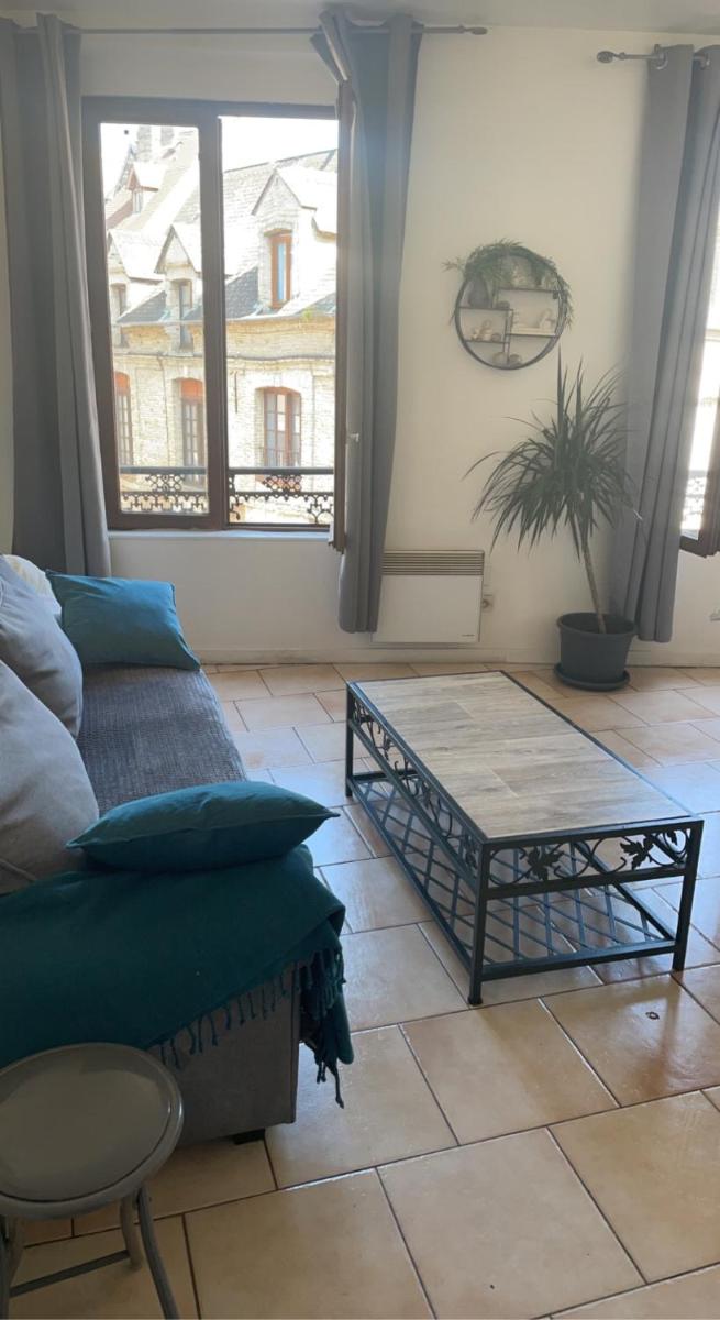 Appartement 1 chambre, dieppe centre draps non inclus - Housity
